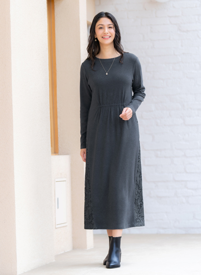 レース付⻑袖ワンピース