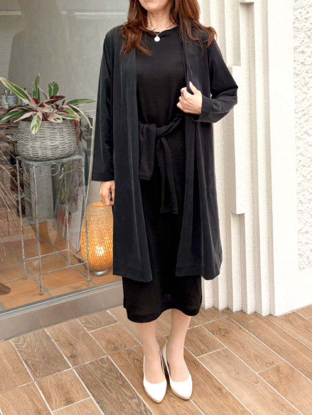 カットワーク刺しゅうブルゾン×ノースリーブワンピース