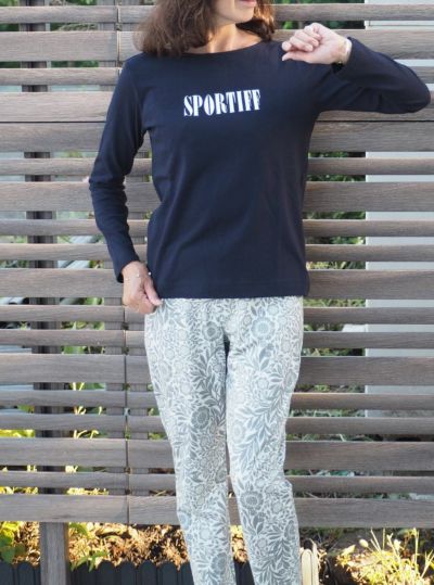 ロゴプリント長袖Tシャツ