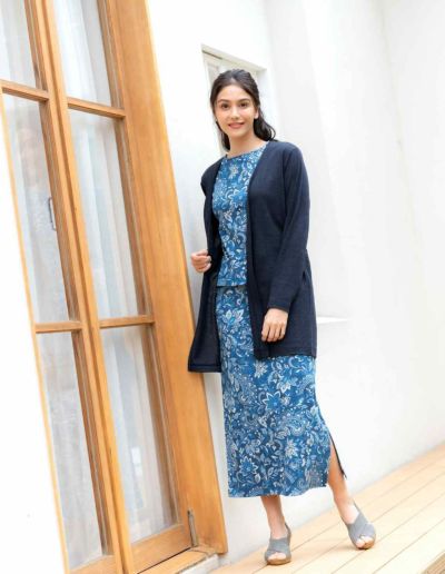 スリット入ロングスカート